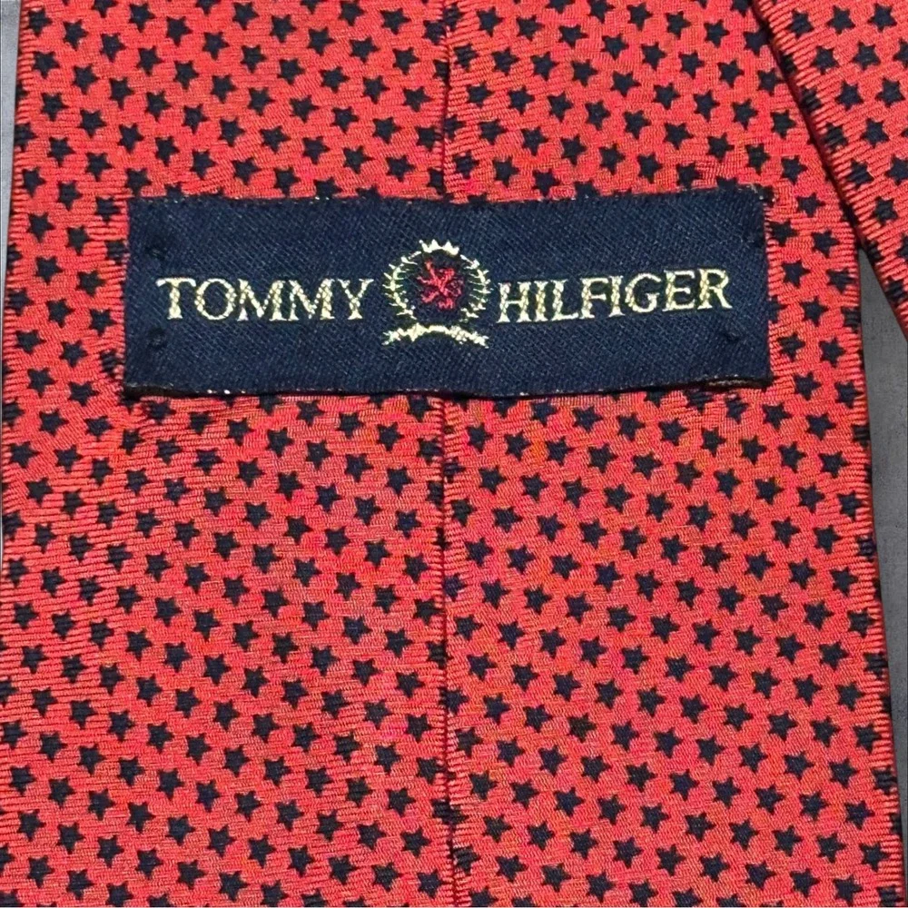 Tommy Hilfiger Silk Tie Red Navy Star Pattern USA Made Wide Necktie‎